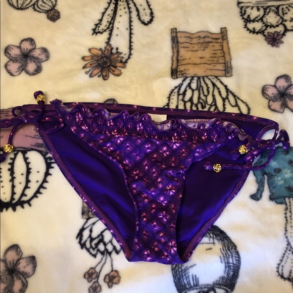 Xhilaration Bikini - Picture 2 of 4